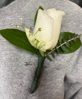 Classic White  Boutonniere