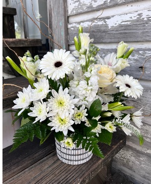 Classic Whites & Creams Fresh Arrangement