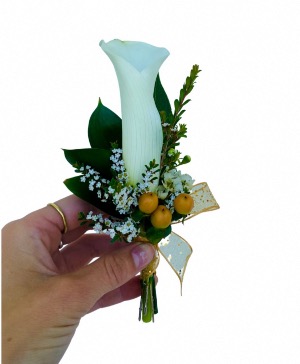 Classical Cala Pin-On Boutonniere Dance Flowers