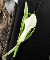 Classy Candlelight Boutonniere