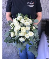 Classy white Wedding Bouquet