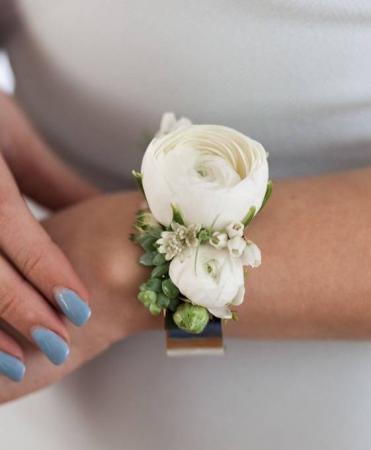 CLEAN SIMPLICITY Prom Corsage