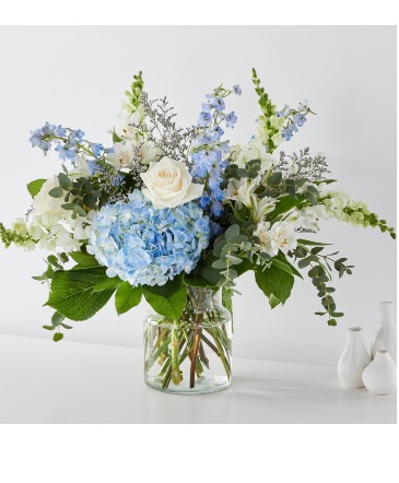 COASTAL BLOSSOM BOUQUET  in Williamsburg, VA | Blessing and Blooms Florist