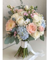 Coastal Pastels HANDHELD BOQUET
