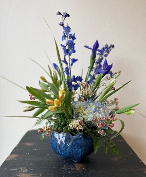 Cobalt Tulip Pot 