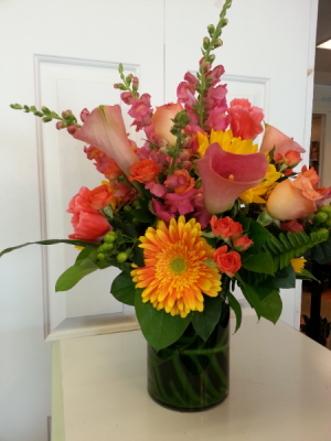 Color Splash Flower Arrangement in Newport, RI | BELLEVUE FLORIST Color Splash Flower Arrangement in Newport, RI | BELLEVUE FLORIST