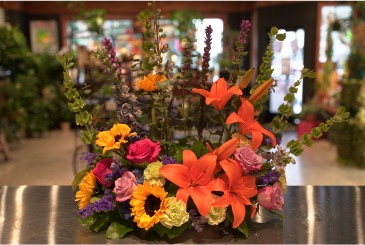 Colorful Blooms  Urn Setting  in South Milwaukee, WI | PARKWAY FLORAL INC.