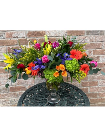 Colorful Dawn Vase in Spring, TX | Chloe's Flowers