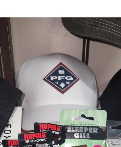 Columbia PFG White Cap gift