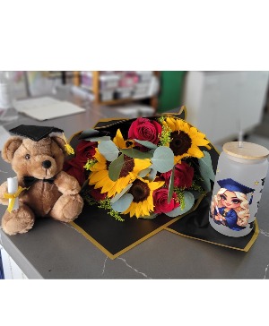 Congratulation Flowers and gifts combo Graduation 