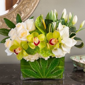 Contemporary Style Bouqet Flower Arrangement