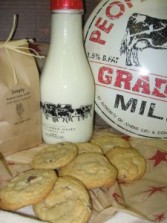 Cookies & Milk AVAIABLE WITH 24 - 48 HOUR NOT