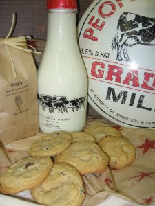 Cookies & Milk AVAIABLE WITH 24 - 48 HOUR NOT