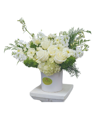   Cool Linen Affections Bouquet Floral Vase