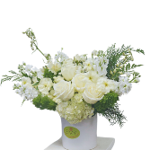   Cool Linen Affections Bouquet Floral Vase