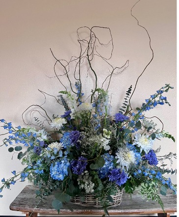 Cool Waters Basket  in La Grande, OR | FITZGERALD FLOWERS