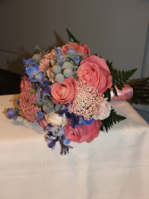 Coral Bright Handheld Bouquet