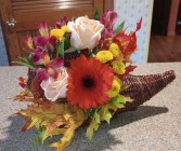 Cornicpoia Fall flowers forThanksgiving Table