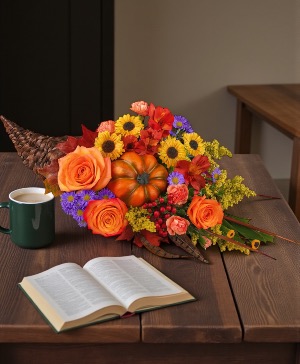 Cornucopia Centerpiece Centerpiece