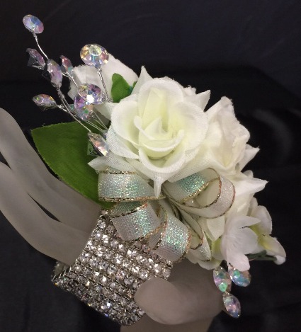 Corsage 15 Corsage