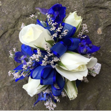Corsage 5 Corsage