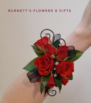 Deluxe  Elegance Corsage Wrist Corsage 