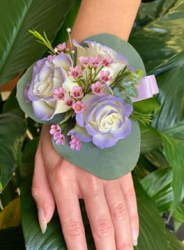 Corsage   in Fort Myers, FL | ANGEL BLOOMS FLORIST