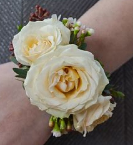 Corsage 7 Corsage