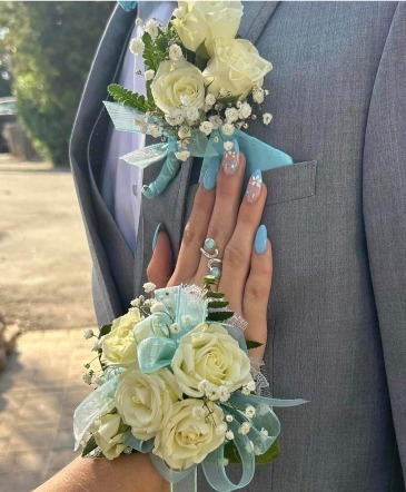 Corsage and Boutonniere Custom Set Corsages and Boutonnieres in Lakeside, CA | Finest City Florist