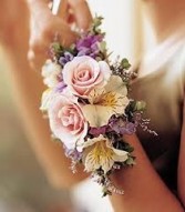 SWEET & CLASSIC CORSAGE Prom Corsage