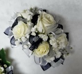 Corsage White & Black