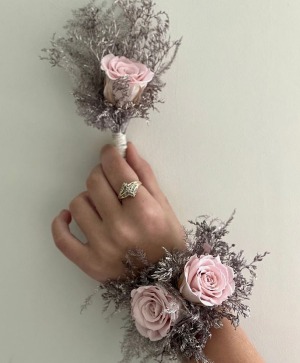Corsages And Boutonniere Combo 