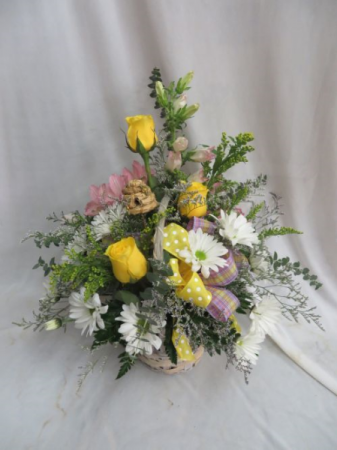 Country Basket Fresh Mixed Arrangement in a Basket