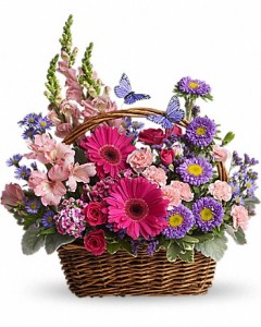COUNTRY BLOOMS BASKET 