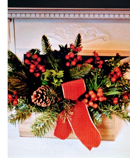 COUNTRY COTTAGE CENTERPIECE 