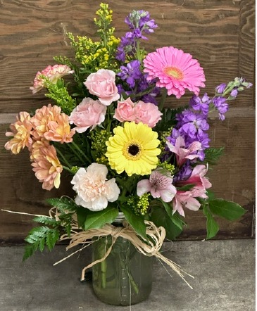 Country Day Arrangement in Bozeman, MT | BOUQUETS AND MORE