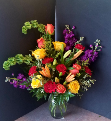 COUNTRY GARDEN VASE