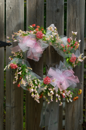 Country Kisses Silk Wreath