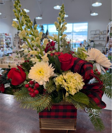 Cozy Cabin Christmas  in Highland, UT | Painted Daisy Florist