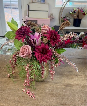 Cranberry Glitter  in Klamath Falls, OR | Yarrow in Bloom