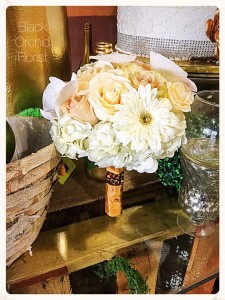 Cream with Gold Handheld Bouquet