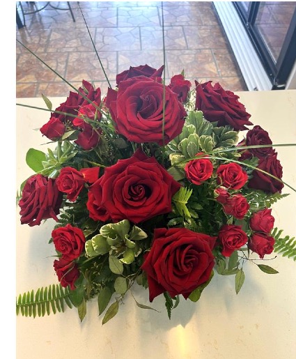 Crimson Elegance Table Centerpiece By Enchanted Florist of Cape Coral