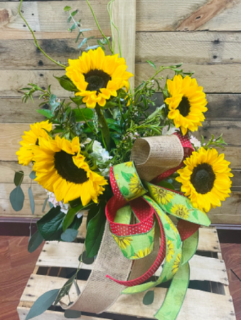 Crimson sunflowers in Angier, NC | JABEZ FLORISTRY Crimson sunflowers in Angier, NC | JABEZ FLORISTRY