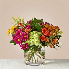 Crisp and Bright Bouquet Vase arrangement