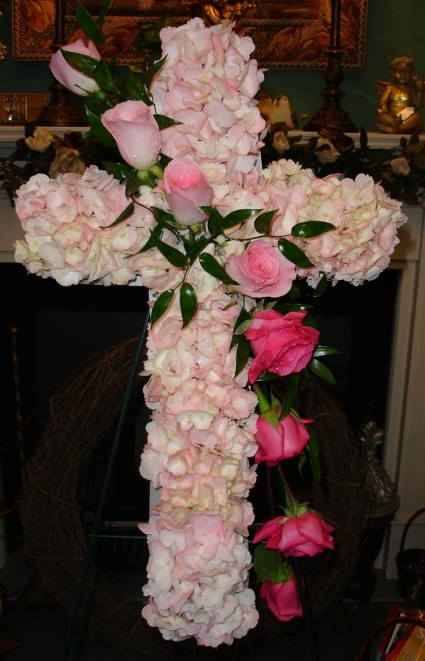 Cross of Love Hydrangea & Roses combine for the perfect tribute