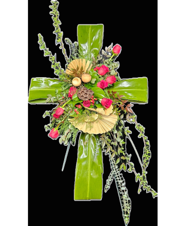 Cross Spray  in Kilgore, TX | Bloomtown Flowers & Gifts