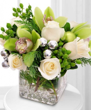 Crystal Clear Winter in Oakville, ON | ANN'S FLOWER BOUTIQUE-Wedding & Event Florist Crystal Clear Winter in Oakville, ON | ANN'S FLOWER BOUTIQUE-Wedding & Event Florist