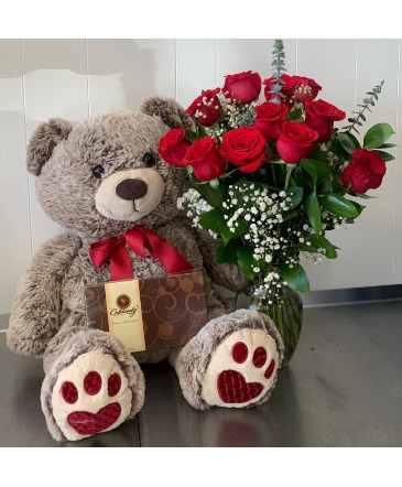 Cuddles Combo ** Stuffed Animal May Vary** Dozen Roses, Stuffed Animal and Chocolates      in Indianapolis, IN | SHADELAND FLOWER SHOP