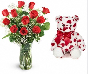 Cuddly Beauty  Dz. Red Roses and Heart Bear