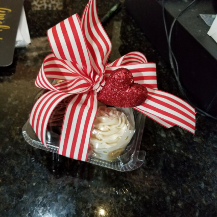 GOURMET cupcake box Valentine's day